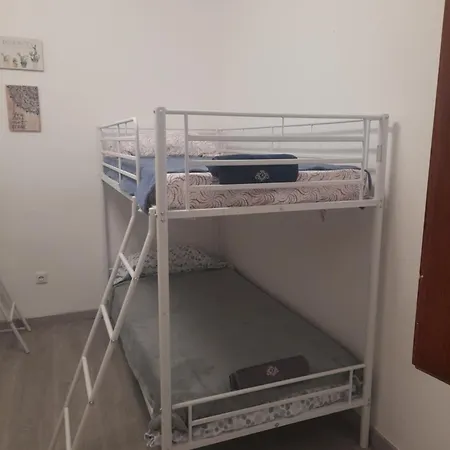 Casa de hóspedes Vero Housing *